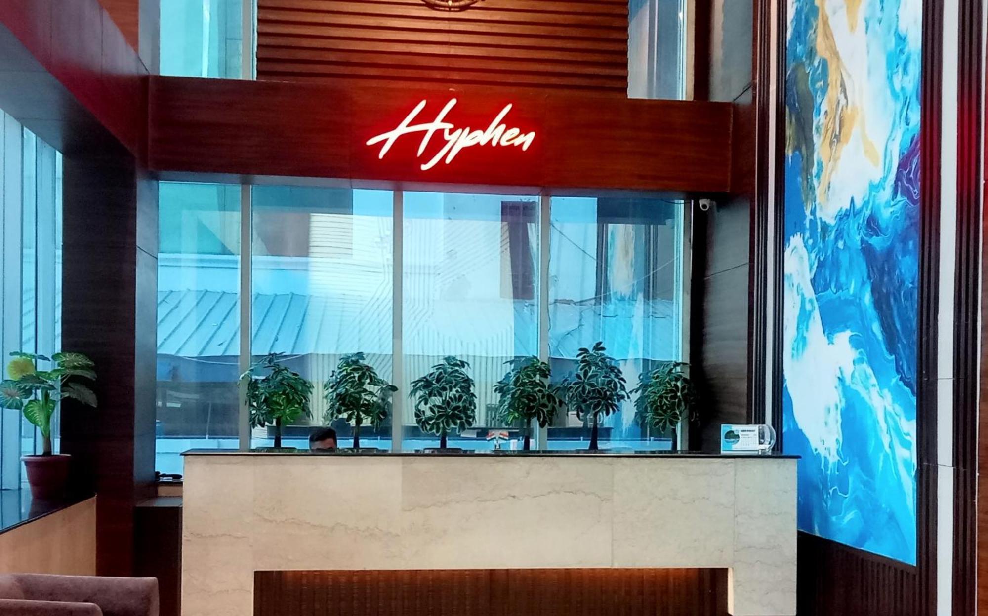 Hyphen Business Hotel Noida Ngoại thất bức ảnh