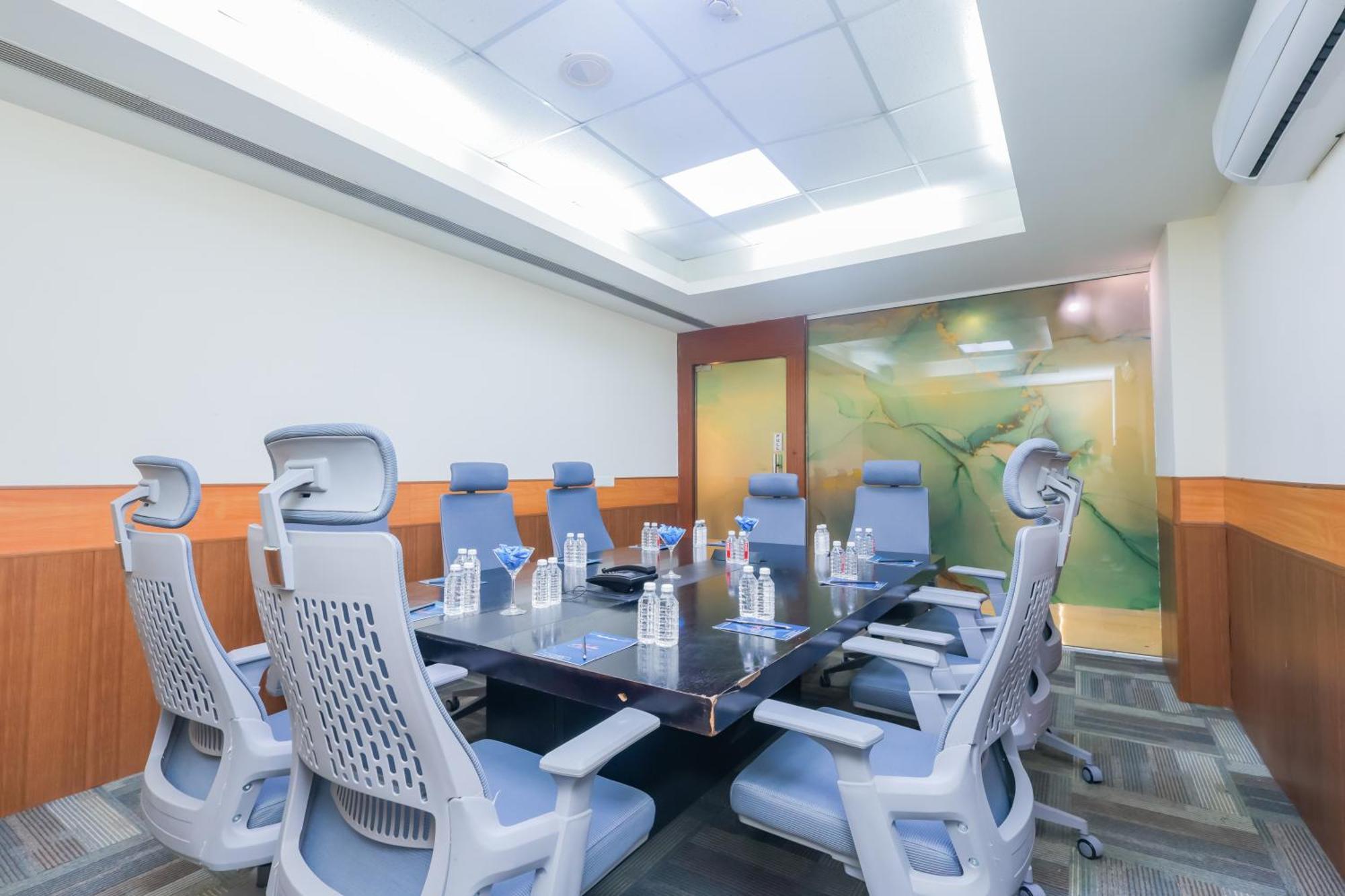 Hyphen Business Hotel Noida Ngoại thất bức ảnh